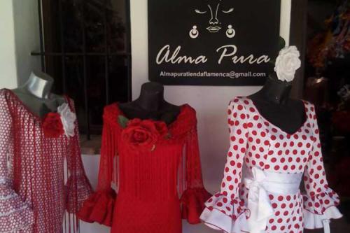 Tiendas de trajes de discount flamenca en el rocio almonte